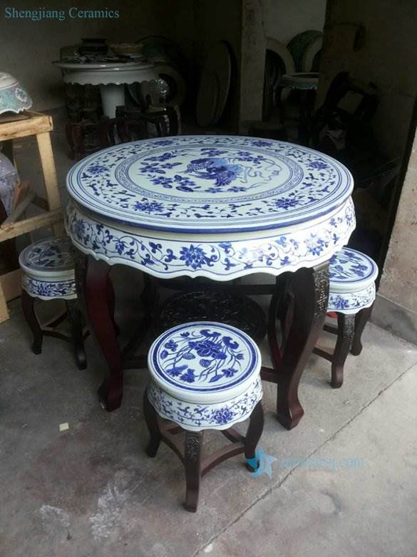 Hand paint Chinese mandarin couple ducks and lotus pattern wood and porcelain mixed style table and stool